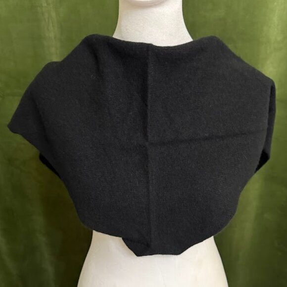 Black 100% Wool Shawl Wrap Scarf Soft - Picture 3 of 4